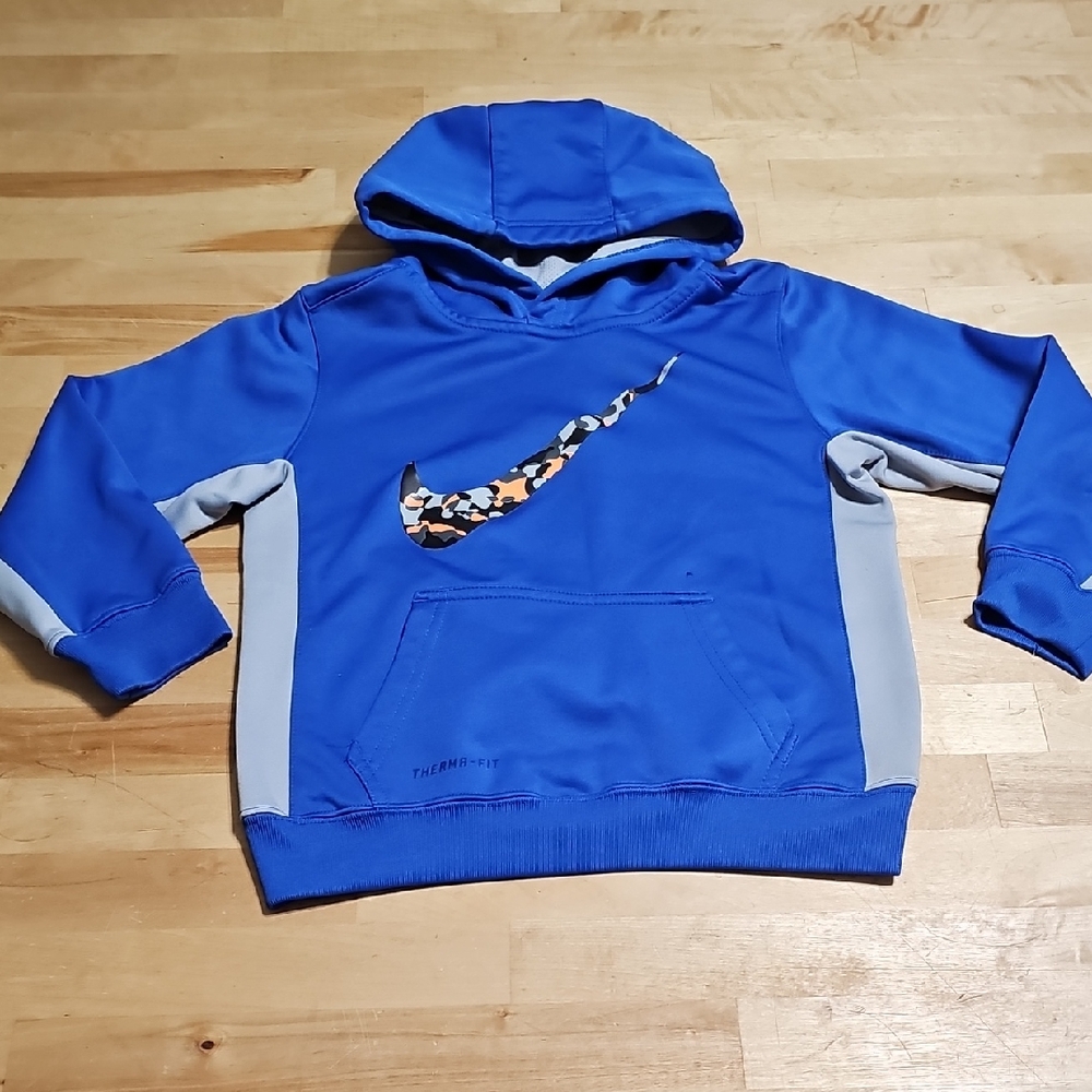 3 for $10 🏀 Nike Kids Therma-FIT Blue Pullover Hoodie Size 7